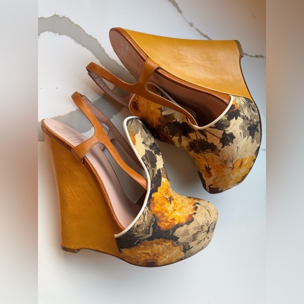 Alejandro Ingelmo for Chris Benz Floral Wedge Pump - Picture 2 of 16